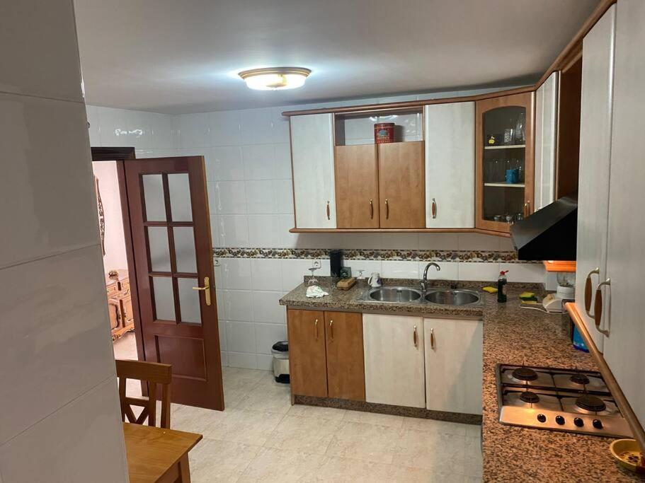 Adra Apartment 2Nd Line To Sea Exterior photo